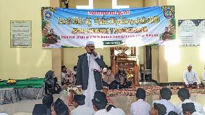Bangun Generasi Rabbani SMPN 1 Ngimbang Gelar Peringatan Isra Miraj