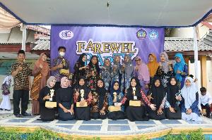 KEGIATAN FAREWELL PARTY ENGLISH PROGRAM KELAS UNGGULAN SMPN 1 NGIMBANG TAHUN 2022