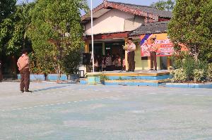 SMP Negeri 1 Ngimbang Gelar Apel Peringati Hari Pramuka ke 62